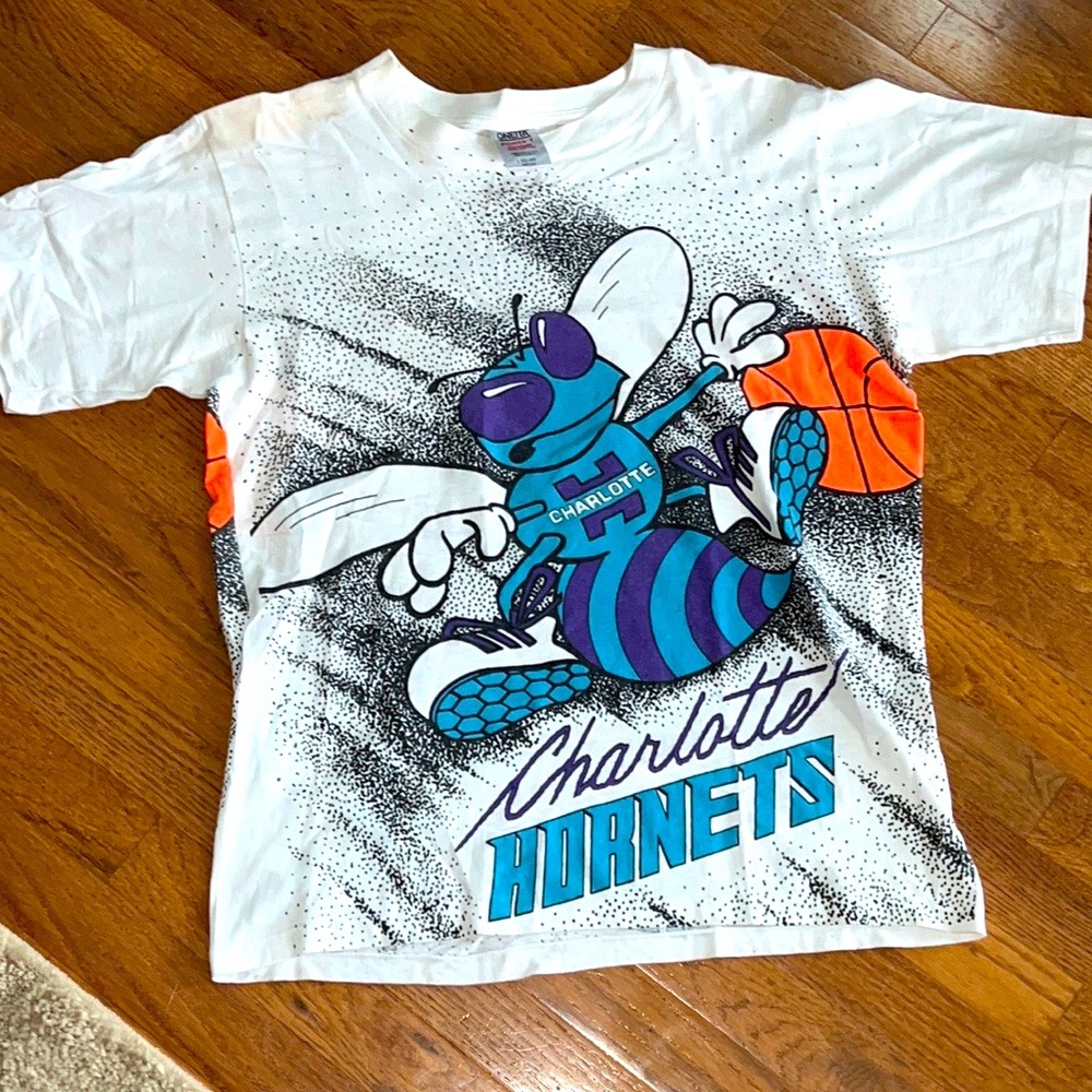 💥SOLD Vintage Charlotte Hornets T-shirt
